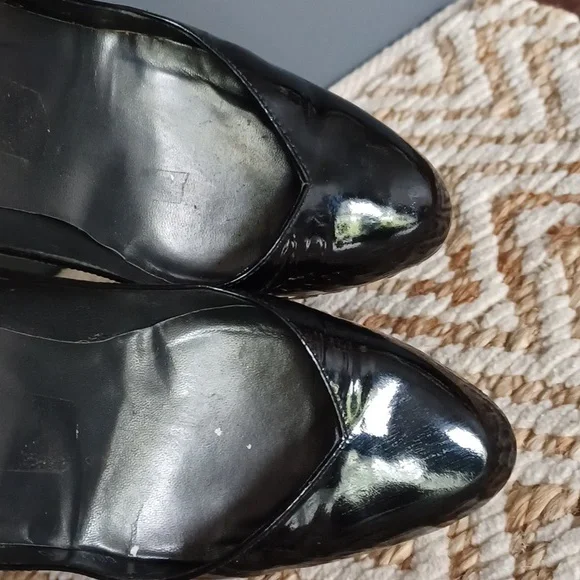 Stuart Weitzman Patent Leather Pumps - Picture 9 of 16